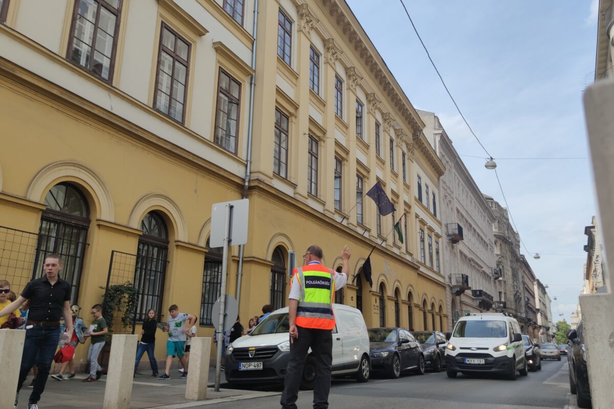 Szeptember véget ért, és vele együtt befejeződtek a napról napra tartott szolgál...